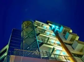 Habitat Hotel
