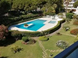 Studio Piscine à 5 minutes des plages du couchant