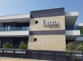 Oliva Suites, apartmen servis di Keramotí