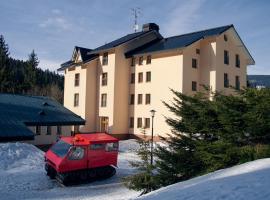 Apartmán ve SkiResortu Poustevník - Pec pod Sněžkou, ξενοδοχείο με πισίνα σε Pec pod Sněžkou