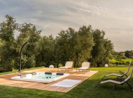 Agriturismo La Casina nel Vigneto，Larciano的飯店