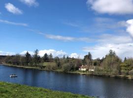 Keenaghan Cottage Belleek, hotel with parking in Belleek