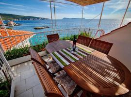 Mira Sea Front Guesthouse, romantisch hotel in Komiža