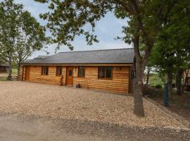 Butterfly Lodge, holiday home in Lincoln