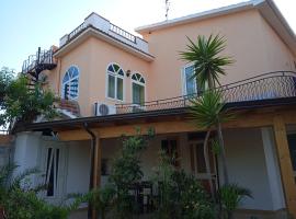 Villhour ristorante e B&b, ξενοδοχείο σε Rocca Imperiale