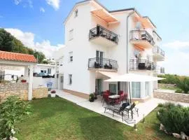 Apartments in Crikvenica 39076