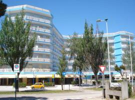 Apartments Porto Santa Margherita 24688, hotel in Porto Santa Margherita di Caorle