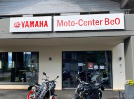 Moto-Center BeO AG (Bike & Bed), отель в городе Бриенц