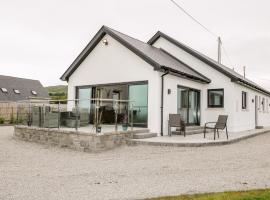 Traeannagh Bay House, place to stay in Dungloe