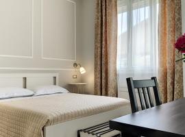 LA DAMA ROOM&BREAKFAST, hotel v destinaci Russi