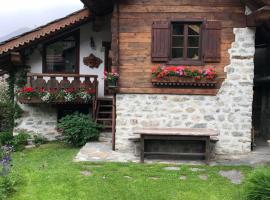 Chalet Meyen - Val Ferret, hotell i Courmayeur