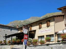 Guerrin Meschino, hotell i Montemonaco