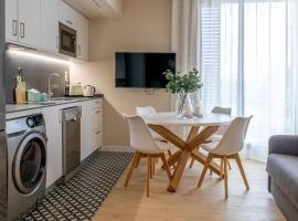 BARCELONA TOUCH APARTMENTS - Progres, hotel near Collblanc Metro Station, Hospitalet de Llobregat