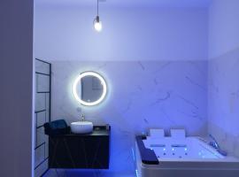 Suite Miro Charme et volupté, hotel v destinaci Perpignan