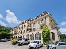Villa Allegra in front of the sea