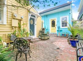 Historic Inn in the Marigny, blocks to French Quarter, hotel di New Orleans