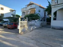 Apartmani zlotrg