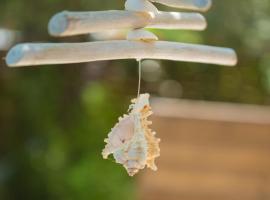 Casa Dina，位于雷夫卡达镇的酒店