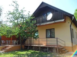 Holiday home in Gyenesdias/Balaton 18865, hotelli kohteessa Gyenesdiás