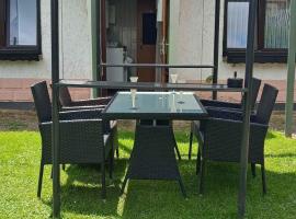 Apartment in Wutha-Farnroda 3178, hotel with parking in Mosbach