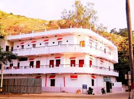 RAJGIR INTERNATIONAL, hotel u gradu Radžgir