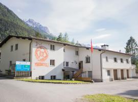 Pensiun Lischana, family hotel in Sent