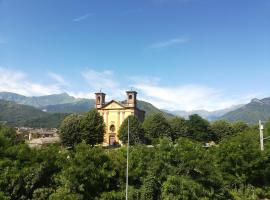 Grazioso monolocale - Borgo Malan, Luserna S. G., hotel in Luserna San Giovanni