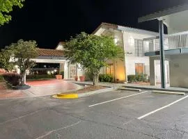 Travelodge by Wyndham Tuscaloosa