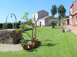 Il Giardino degli Ovali, фермерский дом в городе Фьюмефреддо-ди-Сицилия