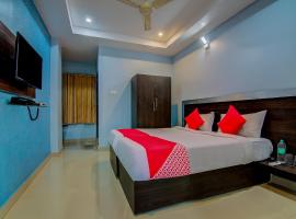 OYO 10811 Sri Sairam Residency โรงแรมในPedda Waltair