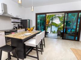 Bella Luna Beach Condo #227473 – hotel w mieście West End