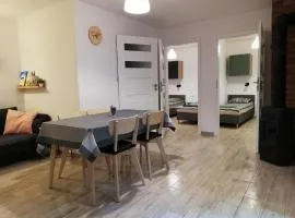 Domek nad jeziorem 7