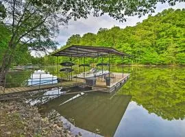 Lake Barkley Home Private Dock, Kayaks, Fire Pit!