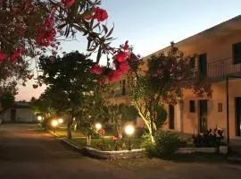 Banos Apartments and swimming pool