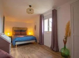 Emilie une nuit - 3 chambres au 2e étage - maison avec chats