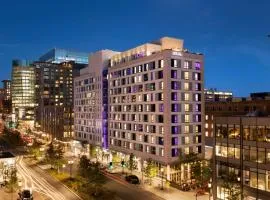 YOTEL Boston