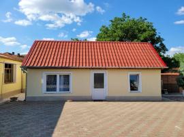 Apartament Eduard, hotel in Ghioroc