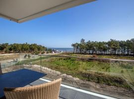 D&uuml;nenresidenz Prora - Ferienwohnung mit Meerblick, 2 Schlafzimmern und Balkon NP-304, hotel in Binz