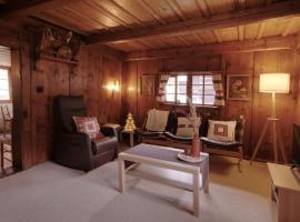 Charmant appartement avec cachet de l'ancien, hotel v destinaci Bagnes