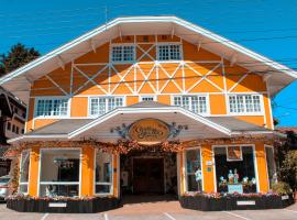 Casa Gialla by Concavus, hotel in Campos do Jordão