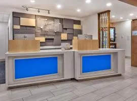 Holiday Inn Express & Suites - Milan - Sandusky Area by IHG