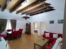 Apartament 2 camere - Casa Divertis, casă de vacanță din Buzău