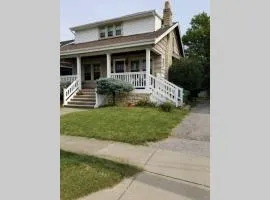 Beautiful Home off I-75/71, Great Neighborhood