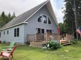 Oceanfront Hancock Cottage