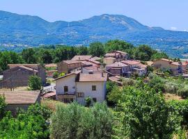 Tana di Zia Nature, Yourself, Love, hotel v destinaci Viggianello