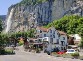 Hotel Restaurant Jungfrau, hotel in Lauterbrunnen