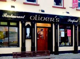 Oliver's Seafood Bar, Bed & Breakfast, loma-asunto kohteessa Cleggan