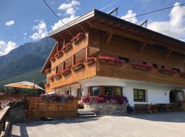 Pension Aschlandhof, hotel v destinaci Obsteig