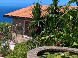 Pietra Fiorita Cottage: Pisciotta'da bir otoparklı otel