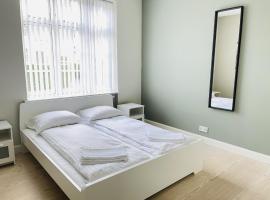 aday - 2 bedroom apartment with Patio, hotel poblíž Letiště Aalborg - AAL, 